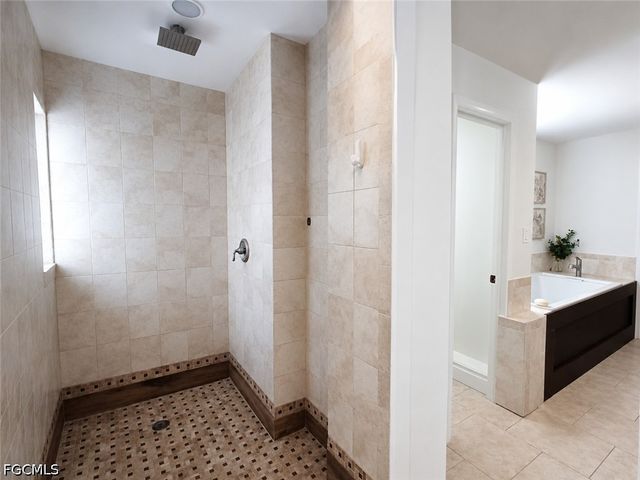 8512 Chatham ST, Fort Myers, FL 39907