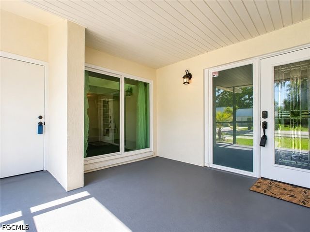8512 Chatham ST, Fort Myers, FL 39907