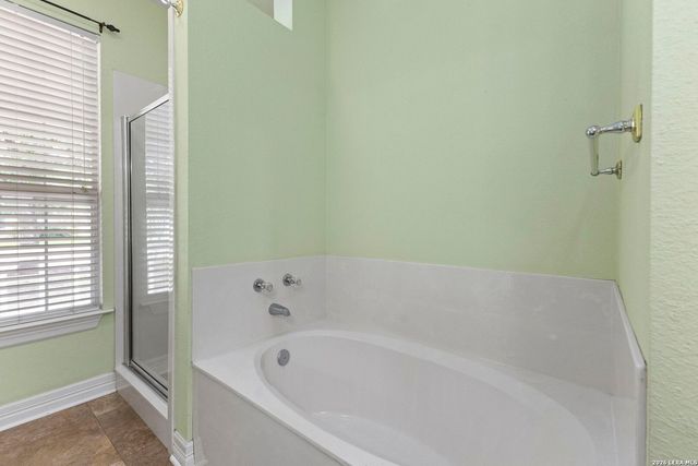 1405 AZALEA LN, New Braunfels, TX 78130