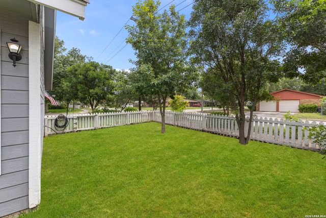 1405 AZALEA LN, New Braunfels, TX 78130