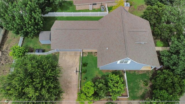 1405 AZALEA LN, New Braunfels, TX 78130