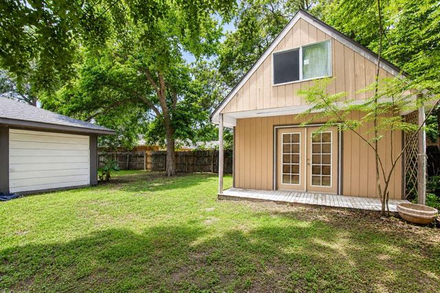 2400 Carrington Street, Bay City, TX 77414