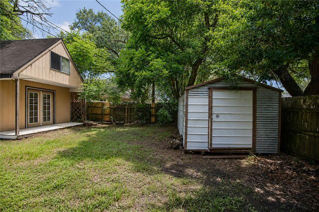 2400 Carrington Street, Bay City, TX 77414