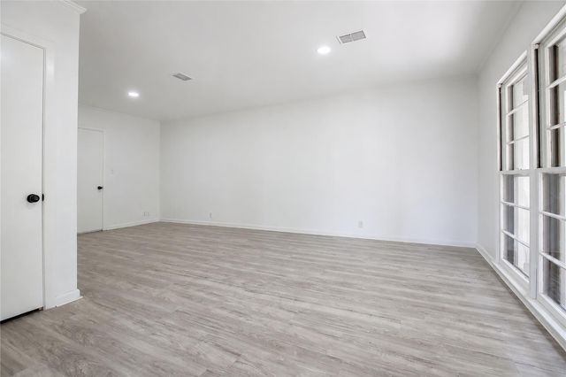 2400 Carrington Street, Bay City, TX 77414