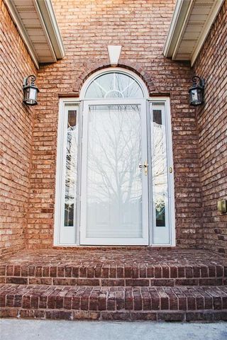 401 Myrtle Court, Loganville, GA 30052