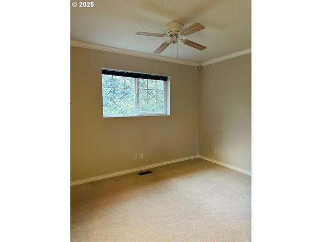 1660 Sw ROYAL Dr, West Linn, OR 97068