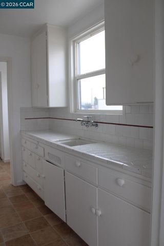 4010 Macdonald Ave, Richmond, CA 94805