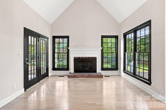 5111 Downing Creek Drive, Charlotte, NC 28269