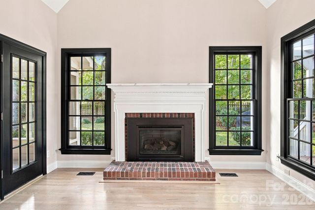 5111 Downing Creek Drive, Charlotte, NC 28269