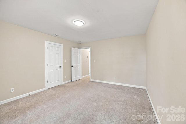 5111 Downing Creek Drive, Charlotte, NC 28269