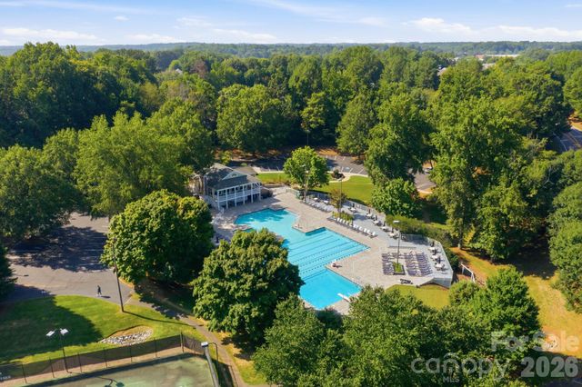 5111 Downing Creek Drive, Charlotte, NC 28269