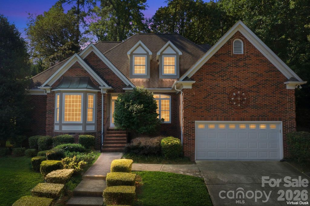 5111 Downing Creek Drive, Charlotte, NC 28269