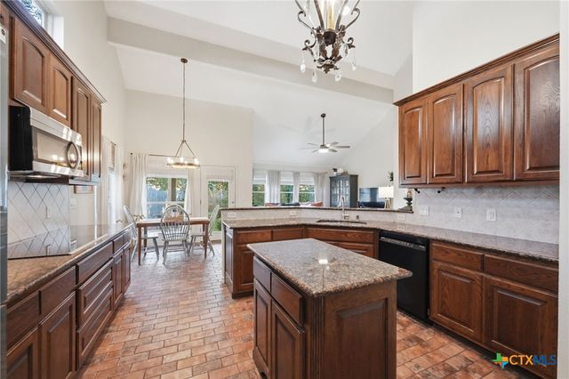 2629 Fairwood Drive, New Braunfels, TX 78132