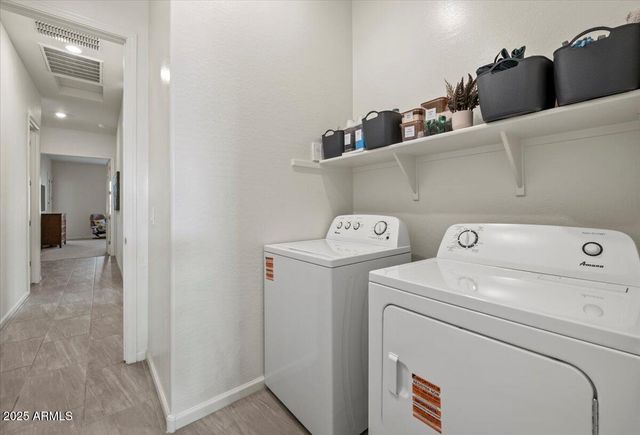 18562 W Thistle Landing Drive, Goodyear, AZ 85338