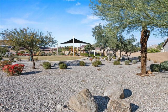 18562 W Thistle Landing Drive, Goodyear, AZ 85338