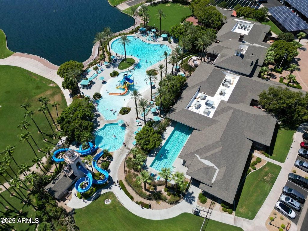 Image 39 of property listing at 18562 W Thistle Landing Drive, Goodyear, AZ 85338