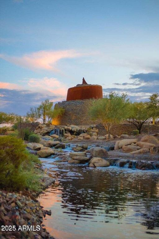 Image 46 of property listing at 18562 W Thistle Landing Drive, Goodyear, AZ 85338