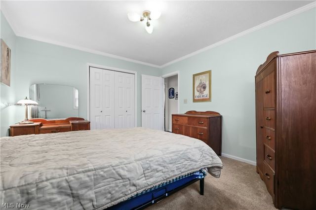 17382 W 130th Street, Strongsville, OH 44136