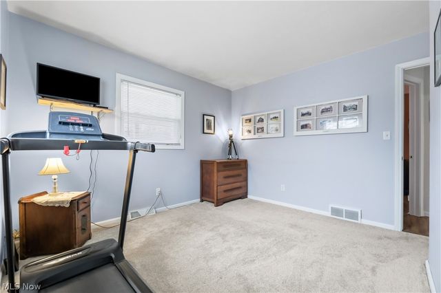 17382 W 130th Street, Strongsville, OH 44136