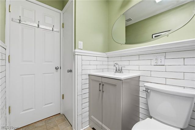 17382 W 130th Street, Strongsville, OH 44136