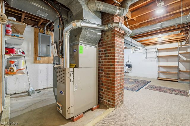 17382 W 130th Street, Strongsville, OH 44136