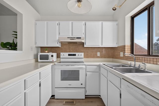 448 Larkwood Drive, Lexington, KY 40509