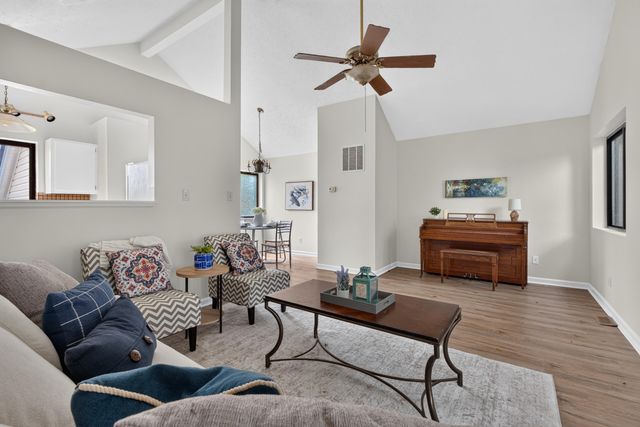 448 Larkwood Drive, Lexington, KY 40509