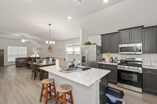 76 Road 51030, Cleveland, TX 77327