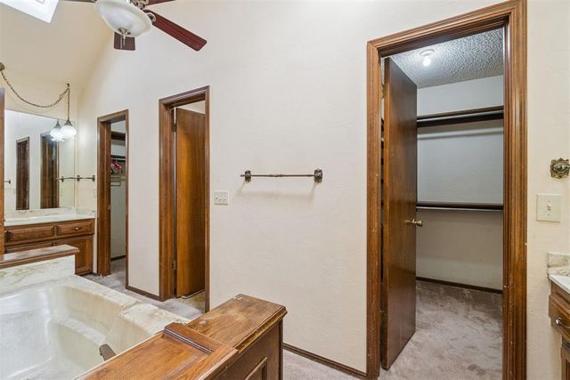 3600 Country Club, Moore, OK 73160