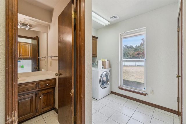 3600 Country Club, Moore, OK 73160