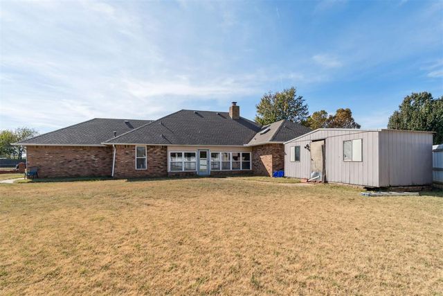 3600 Country Club, Moore, OK 73160