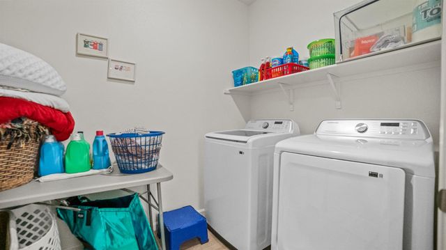 2524 Grove St, Lodi, CA 95242