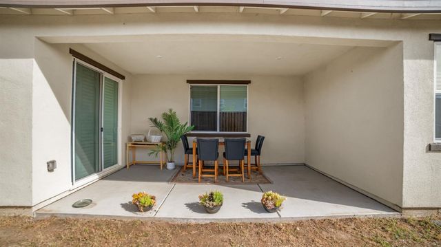 2524 Grove St, Lodi, CA 95242