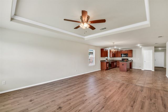 803 Underhill Drive, Arlington, TX 76002