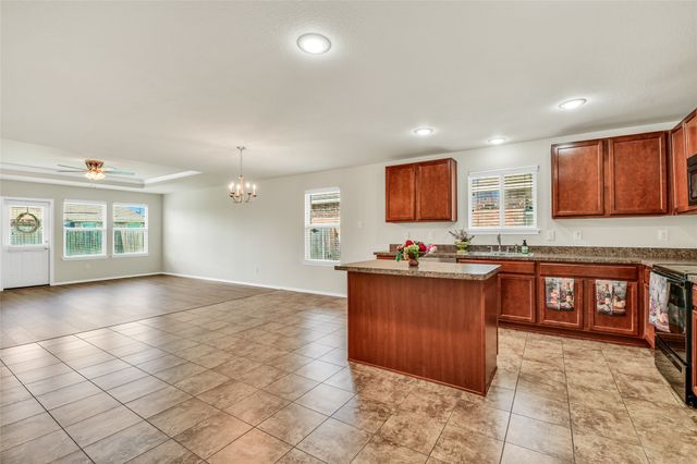803 Underhill Drive, Arlington, TX 76002
