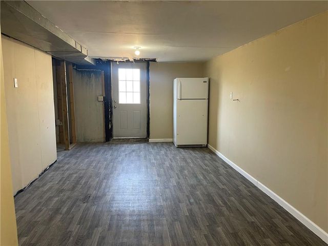 860 E Front Street, Kidder, MO 64649