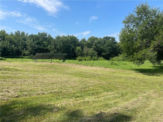 860 E Front Street, Kidder, MO 64649