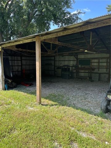 860 E Front Street, Kidder, MO 64649