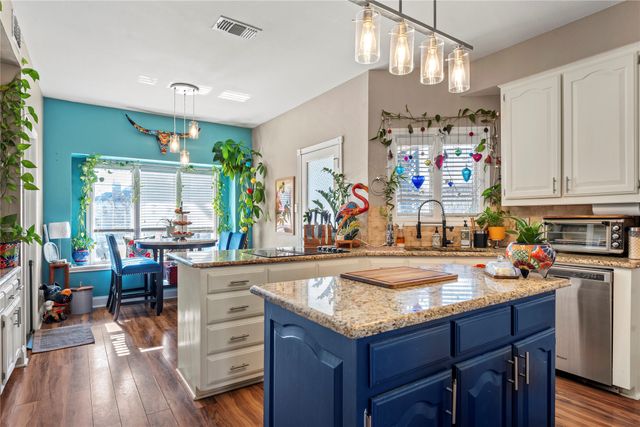 3910 Kingsferry Court, Arlington, TX 76016