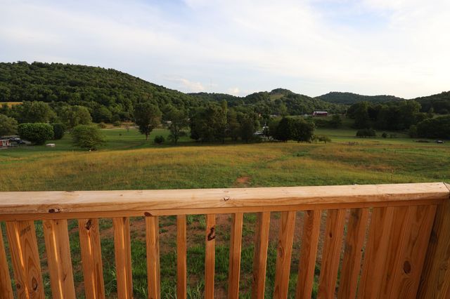 15 Wilkerson Hollow Ln, Brush Creek, TN 38547