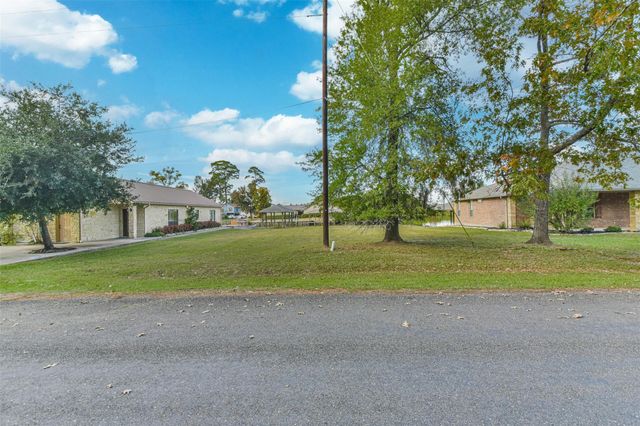 0 Lakeway Drive, Trinity, TX 75862