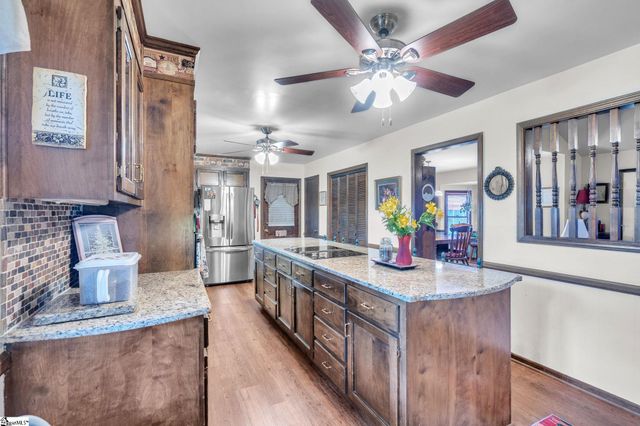 5 Dellbrook Court, Taylors, SC 29687