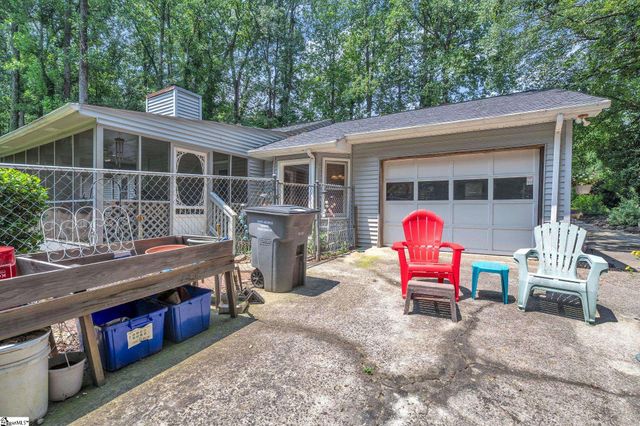 5 Dellbrook Court, Taylors, SC 29687