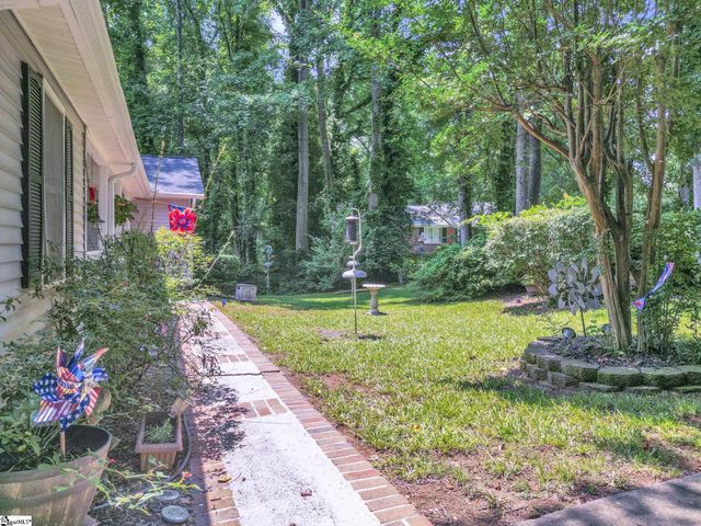 5 Dellbrook Court, Taylors, SC 29687