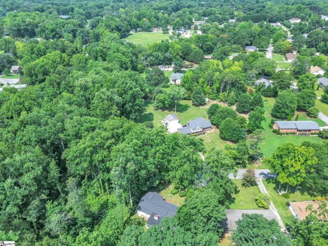 5 Dellbrook Court, Taylors, SC 29687