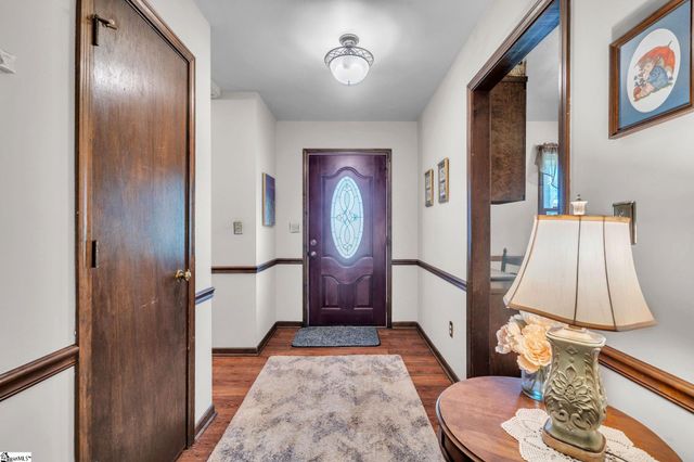 5 Dellbrook Court, Taylors, SC 29687