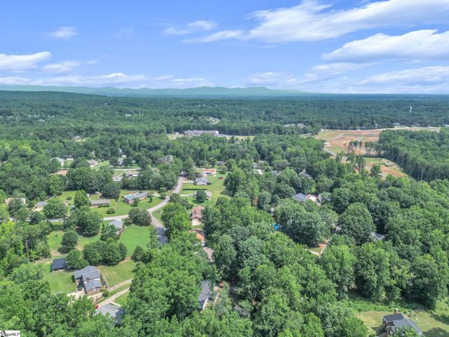 5 Dellbrook Court, Taylors, SC 29687