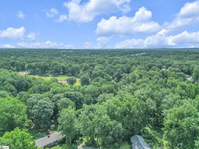 5 Dellbrook Court, Taylors, SC 29687