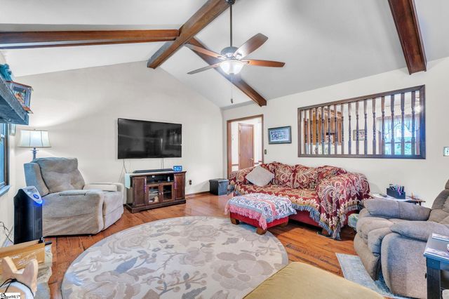 5 Dellbrook Court, Taylors, SC 29687