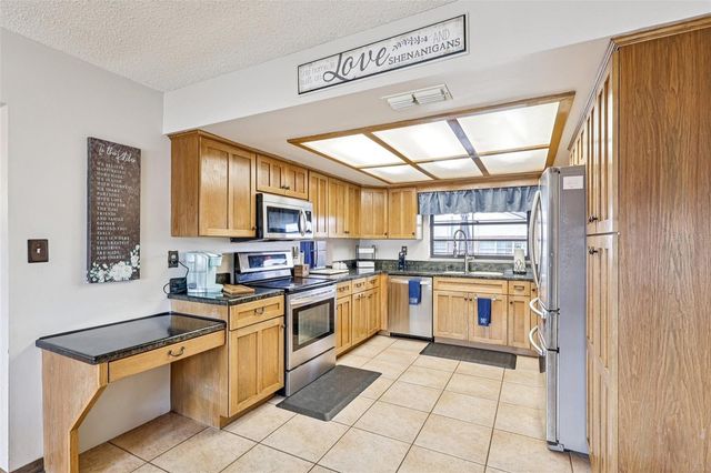 9830 WEDGEWOOD LANE, Leesburg, FL 34788